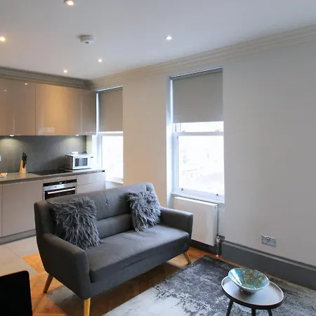 Barons Court Queens Club By Viridian Apartman