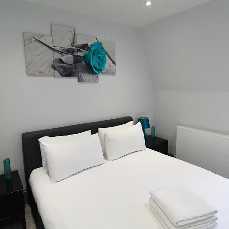 Barons Court Queens Club By Viridian Appartement Londen