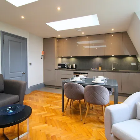 Barons Court Queens Club By Viridian شقة *