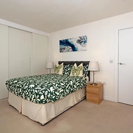 Grand Kew Gardens Apartman *