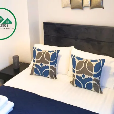 Fw Haute At Wembley: Ground Floor Flat With Free Wi-fi And Parking *