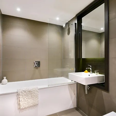 Clapham South 1 * London