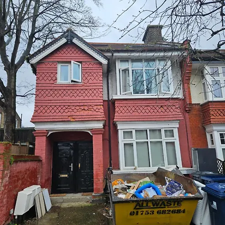 Private Room- Direct Travel Central/ Heathrow * London