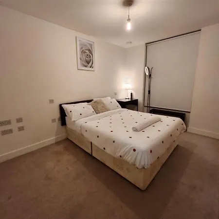 Sweethome Luxury Apartment
