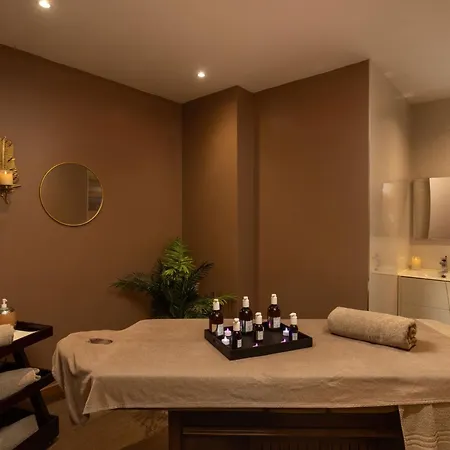 Отель Montcalm Royal House, City 5*