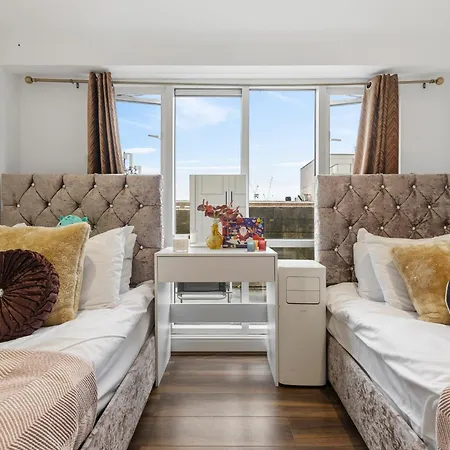 Apartment Luxurious 2-bedroom Penthouse In Marble Arch -65gc London