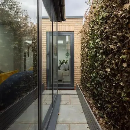 Cozy Leyton House With Garden And Small Terrace Apartment London