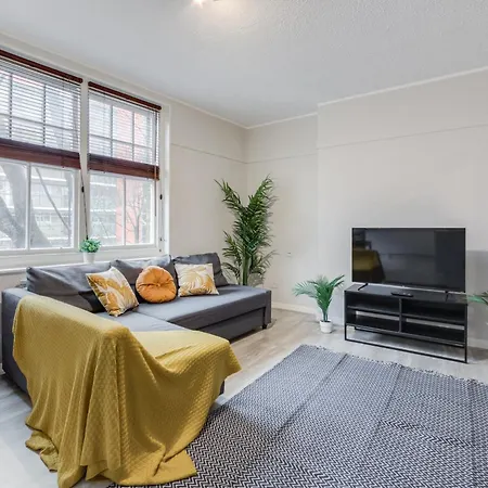Spacious 1 Bed Apartment- Close To Kings Cross Station Apartment