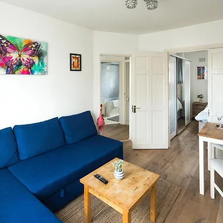Ladbroke Grove Apartament *