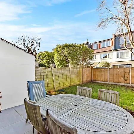 Beautiful Family Victorian Holiday home London