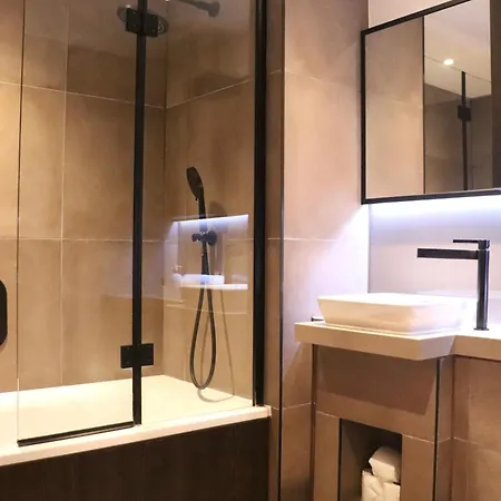 Lägenhet Luxury 2 Bed Vauxhall, Balcony, Sleeps 4, - Open For Business Stays, Long Stays, Families Relocating *