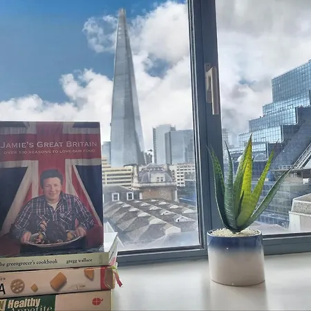 Shard View Apartment *