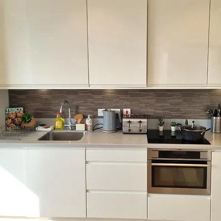 Shard View Apartment