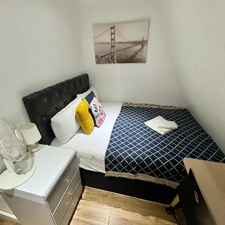 Kamilla's Zone-1 Homestay