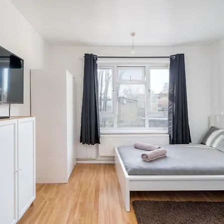 Apartment Spacious 1 Bed Flat In Dalston *