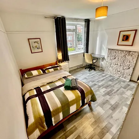 Aldgate East R1 Гостевой дом Лондон