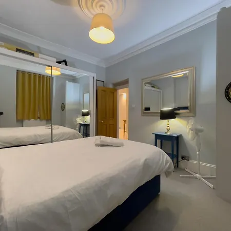 Hyde Park Haven By Urban Retreats London