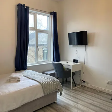 Camberwell Living Studio - Zone 2 *