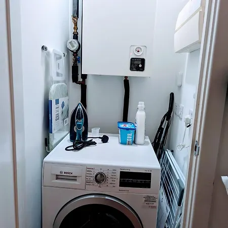 X2 X2 Bedroom With Free Parking & Wifi Apartment *