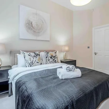 The Mayfair King Apartment