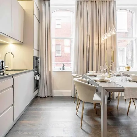 The Mayfair King * London