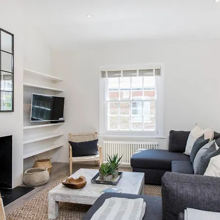 Holiday home Divine 3 Bed House In Battersea