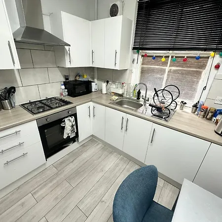 Guest house Whitechapel Station R1