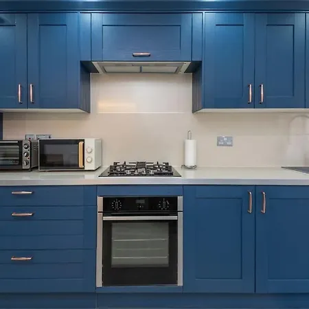 Apartment Stunning 3-bed House London