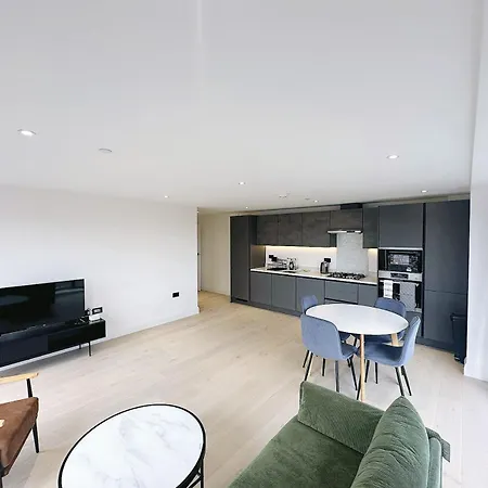 Apartment Luxury Modern Flat Near Center London