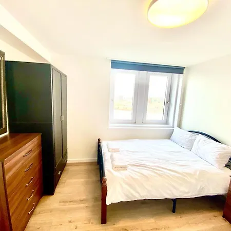 Comfy Two Bedroom Flat Edgeware Road In Apartment *