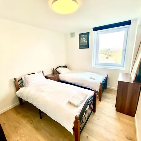 Comfy Two Bedroom Flat Edgeware Road In Apartment