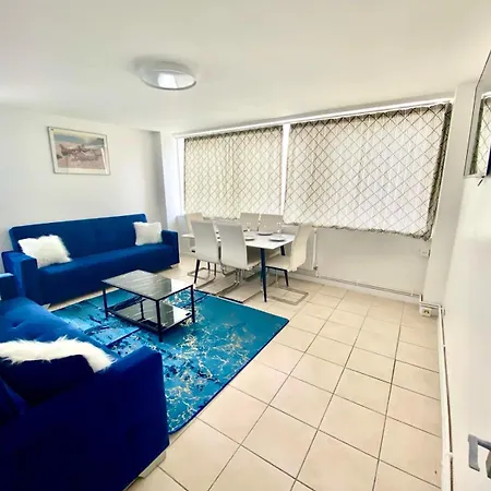 Comfy Two Bedroom Flat Edgeware Road In