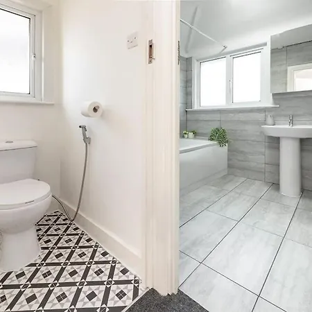Chic 3 Bedroom House Holiday home