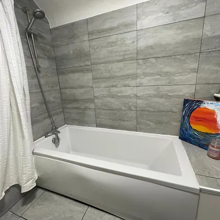 Chic 3 Bedroom House * Purley