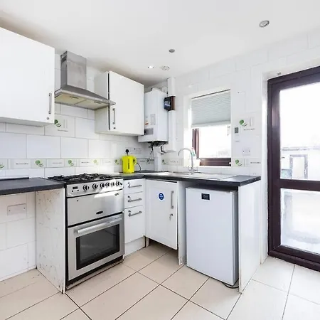4 Bedroom House 2 Baths