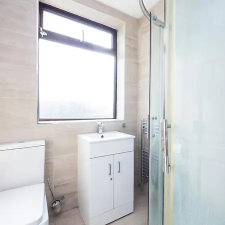 4 Bedroom House 2 Baths