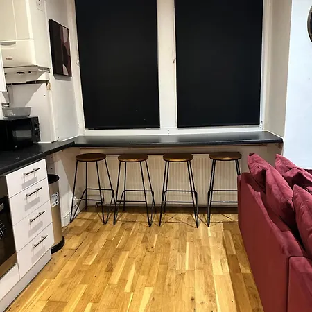 Apartment 2 Bed Away From Tooting *