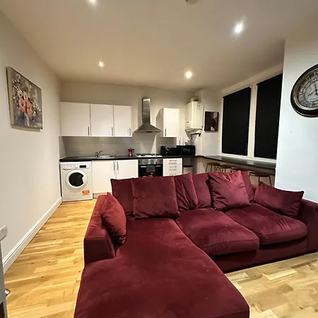 Apartment 2 Bed Away From Tooting *