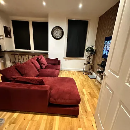 Apartment 2 Bed Away From Tooting
