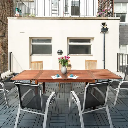 Apartment Roof Haven At Kensington Mews