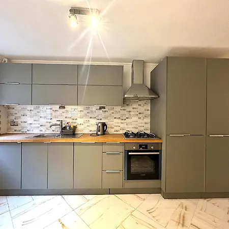 Zone 1 Apartment
