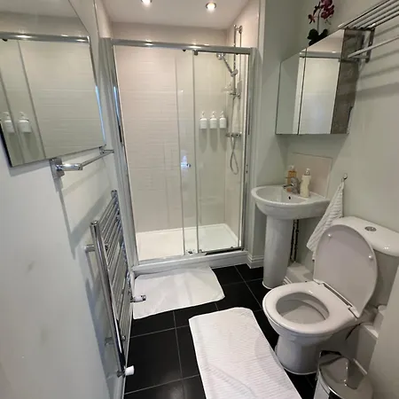 Apartament Away From *