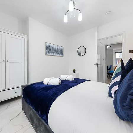 Modern One Bedroom Flat - Sleeps 3 - Transport Links - Finchley Road, Euston, King Cross Station - Nw3 * London