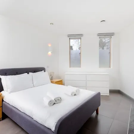 Chic Eco 1br Flat A Wandsworth Haven Apartment London