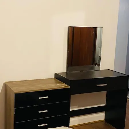 Apartment Spacious One Bedroom Flat Close To Heathrow Airport