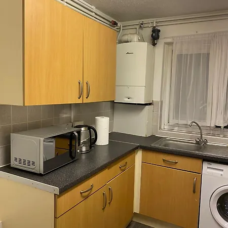 Spacious One Bedroom Flat Close To Heathrow Airport Apartment Northolt (Greater London)