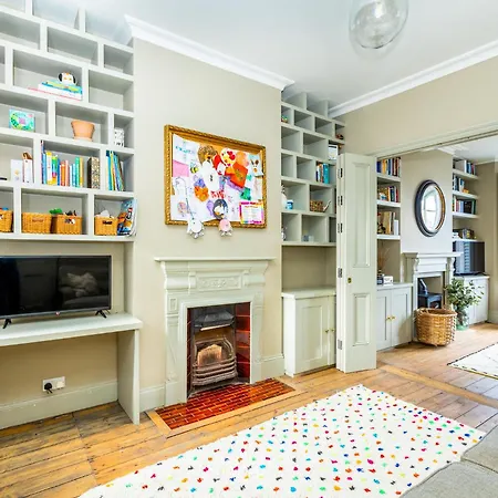 Fantastic Edwardian 3br House W Gdn, Kensal Holiday home London