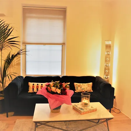 Cozy Place Soho Guest house London