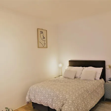 Cozy Place Soho Guest house