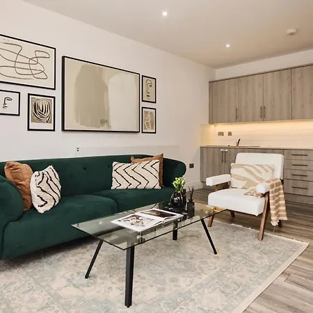 The Harlesden Hideout - Charming 2bdr Flat * London